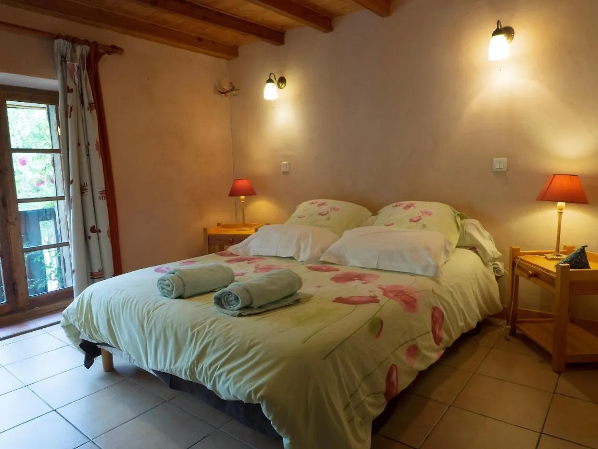Couette-café Bed and Breakfast Au Fil des Saisons à Les Cotes de Corps