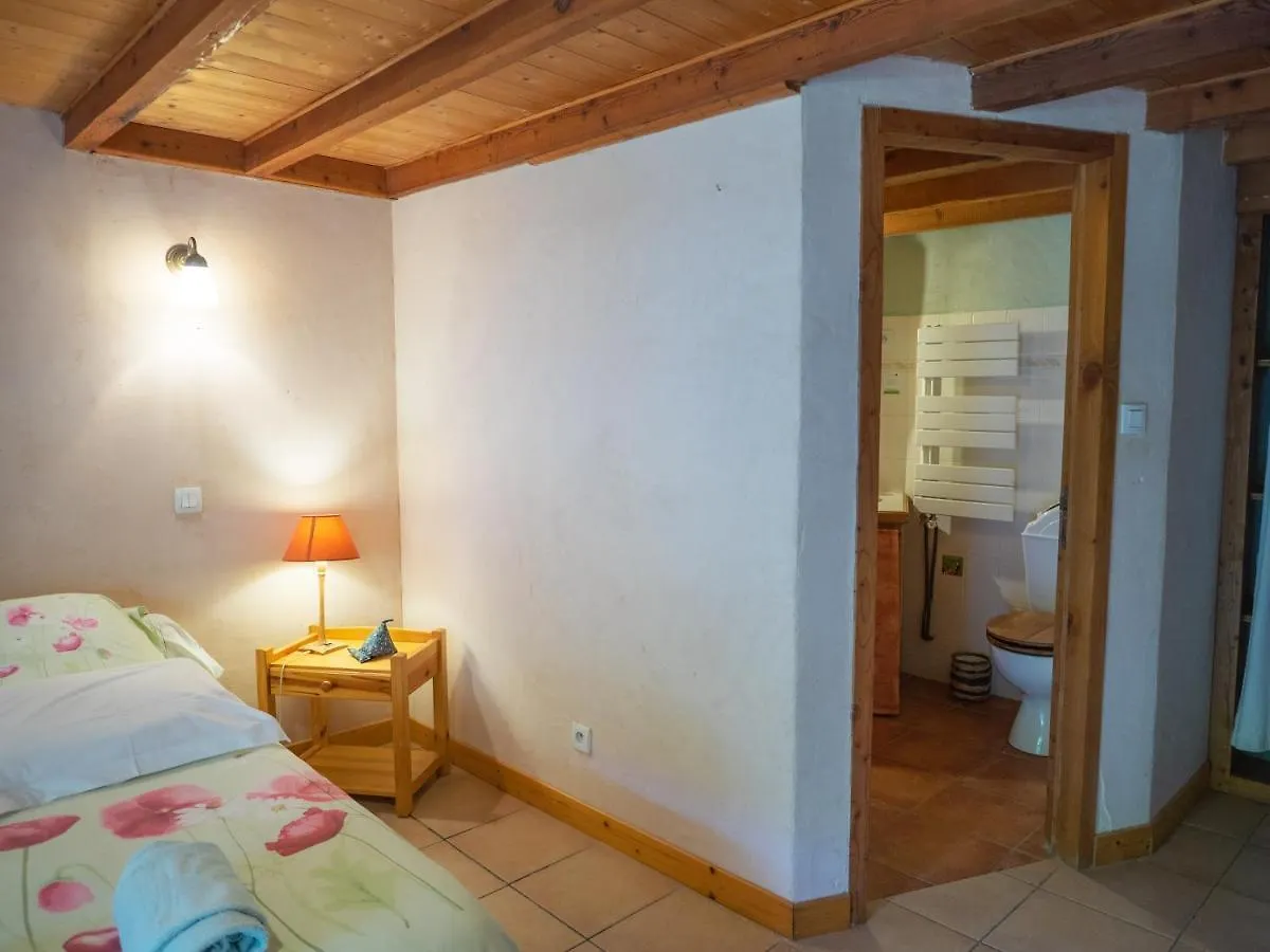 Bed and Breakfast Au Fil des Saisons à Les Cotes de Corps France